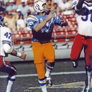 Meet your Posher, Razi